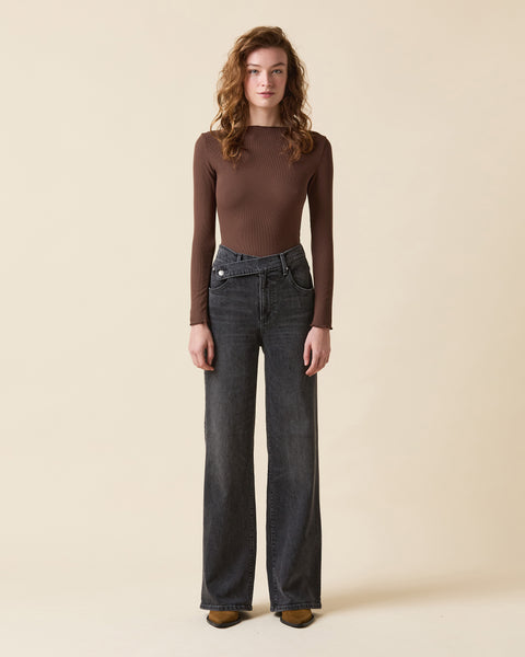 Cinched Waist Slim