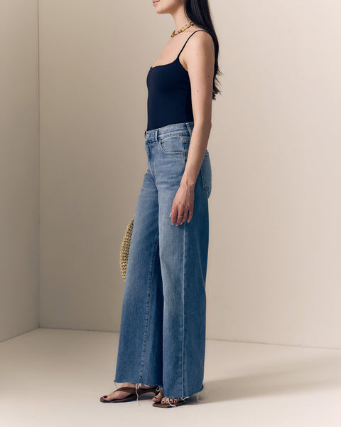 Le Petite Column Jean