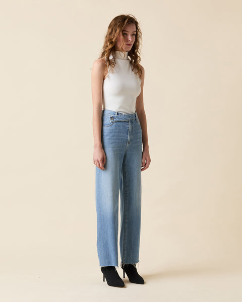 Cinched Waist Slim